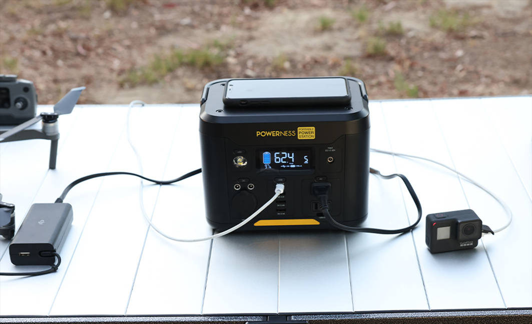 Wireless charging top of Hiker U300